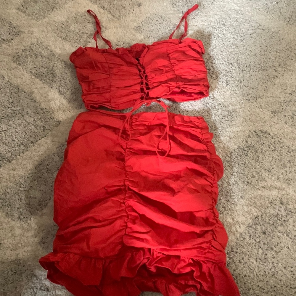 Two-piece set